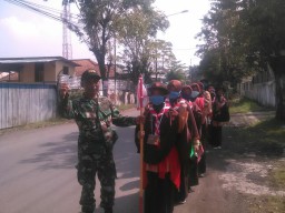 Babinsa Koramil 0816/03 Buduran dampingi kegiatan perkemahan akbar