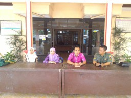 Komsos dengan perangkat desa Gemurung