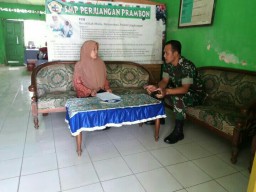 Babinsa Ramil 0816/12 Prambon Anjangsana Ke Sekolah Di Desa Binaanya