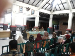Pemerintah Kelurahan Tambakkemerakan Sosialisasi Rumah Kost