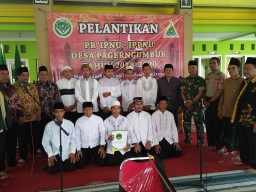 Babinsa 0816/13 Wonoayu Desa Pagerngumbuk Hadiri Pengajian Umum Pelantikan PR IPNU/IPPNU