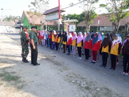 Danramil Beri Motivasi Kepada Paskibra Tahun 2019 Tingkat Kecamatan Prambon.