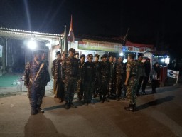 Babinsa 0816/03 dan Bhabinkamtibmas buduran Sosialisasikan wasbang dan PBB kepada anggota Banser Desa Sukorejo