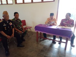 DI Setiap Kesempatan Komsos tetap dilaksanakan oleh Anggota Koramil 0816/12 Prambon dengan Purnawirawan di Wilayah