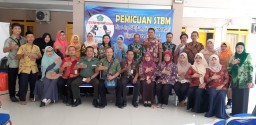 Komsos Babinsa Dalam Rangka Sosialisasi Sanitasi Total Berbasis Masyarakat Untuk Kesehatan