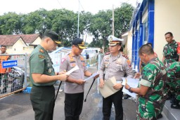 Program Pembuatan SIM, Anggota Kodim 0816/Sidoarjo datangi Polresta Sidoarjo