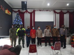 Anggota Ramil0816/07 Krembung Laksanakan Pam Ibadah Kebaktian Mingguan di GJKW Desa Wonomlati Dan GBT Imanuel Desa Krembung