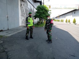 Anggota Koramil 05/Tulangan ikuti Apel Latihan Pengamanan VVIP RI I