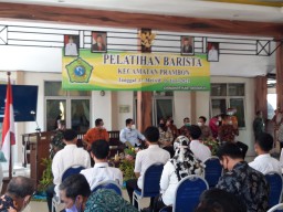 DANRAMIL 0816 / 12 PRAMBON BERSAMA FORPIMKA IKUTI PEMBUKAAN PELATIHAN KETRAMPILAN TENAGA KERJA BARISTA