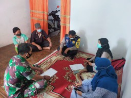 Babinsa Desa Kedung Sumur Bersama Team melaks Treacer Gabungan.