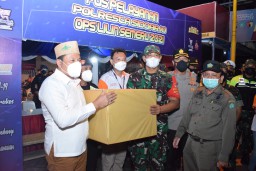 Danramil 0816/01 Sidoarjo Kota pantau langsung pos pam saat pergantian Tahun Baru 2022