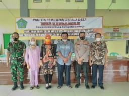 Danramil 0816/07 Krembung Hadiri Kegiatan Penetapan Calon Kades 3 Desa Di Wil. Kec. Krembung