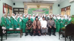 Serma Samuri Ramil 0816/13 Hadiri Pelantikan PAC Fatayat NU
