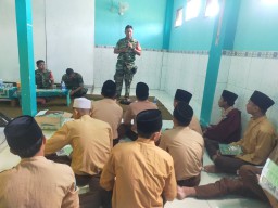 Anggota Ramil 0816/07 Krembung Laksanakan Sosialisasi Rekrutmen Pendaftaran SECATA PK TNI AD Tahun 2023