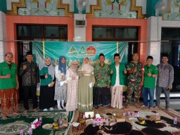 Babinsa Peltu Lukman.N Hadiri Khitanan Massal di Masjid Nurul Hidayah Desa Kepadangan