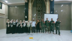 Babinsa Koramil 0816/13 Wonoayu Berikan Materi Wawasan Kebangsaan dan Metode Matematika Gasing kepada Jamaah LDII di Masjid Luhur Nur Mukmin