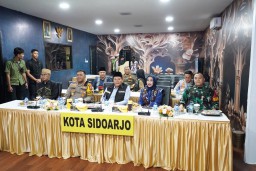 Pastikan Aman dan Lancar Arus Mudik, Forkopimda Sidoarjo Tinjau Poskotis Pam Idul Fitri 1446 H