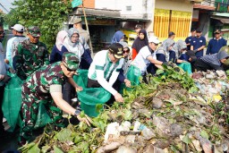 Jihad Rawat Kali di Krembangan, Bupati Subandi dan Dandim 0816 Kompak Turun Tangan, Ajak Warga Bersihkan Sungai Demi Sidoarjo Bebas Banjir