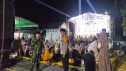 Babinsa 0816/02 Candi Hadiri Haul Mbah Kramat &amp; Mbah Toyo Serta Gebyar Sholawat di Kendalpecabean