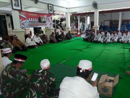 DOA BERSAMA 171717 DENGAN TEMA INDONESIA LEBIH KASIH SAYANG.