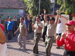 SENAM BERSAMA FORKOPIMKA DI DESA BETRO