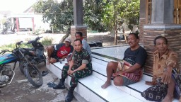 Jalin Kemitraan, Babinsa Sambang Warga Binaannya.