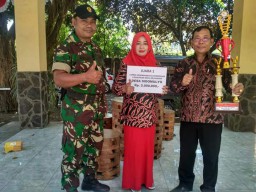 Babinsa 0816/09 berikan motivasi kepada Desa Babinsanya