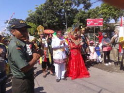 Semangat dalam rangka memperingati HUT Kemerdekaaan Republik Indonesia masih membara di jiwa warga Bringin Bendo Taman Sidoarjo dengan mengadakan karnaval