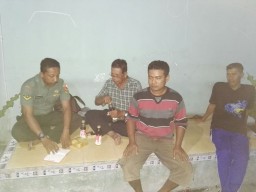 Babinsa Koramil Tanggulangin Himbau Warga Arti Pentingnya Pos Kamling