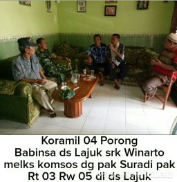 Serka Winarto melaksanakan Komunikasi Sosial Komsos dengan masyarakat di wilayah binaanya