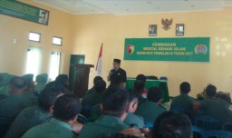 Anggota Dan Persit Koramil 02/Candi Mengikuti Bintal Rokhani Islam Triwulan III Tahun 2017