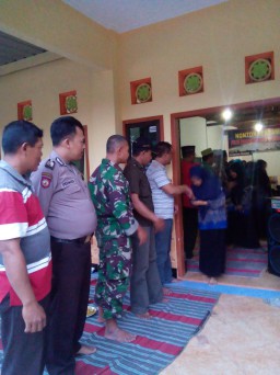 AGAR GENERASI MUDA MENGERTI SEJARAH KELAM BANGSA INDONESIA PADA TAHUN 1965 KORAMIL 12 / PRAMBON MENGGELAR NONTON BARENG FILM G 30 S / PKI