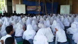 Anggota Ramil07 Nobar Film G 30S/PKI Bersama SMK Islam Krembung.