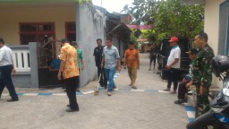 BABINSA RAMIL 0816/18 DAN BABINKAMTIBMAS MENGECEK PENERAPAN ADD