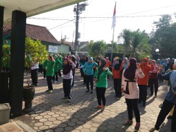 MEMPERINGATI HUT TNI KE 72 KORAMIL 0816/15 SUKODONO GELAR SENAM MASSAL