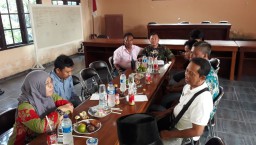 Jelang Tahun Politik Babinsa Ciptakan Kedekatan Dengan Lakukan Sambang Warganya
