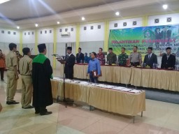 Danramil 0816/14 Taman menghadiri Pelantikan perangkat desa kecamatan Taman