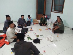 Danramil 0816/06 Tanggulangin Tatap Muka Dengan Panitia Pilkades