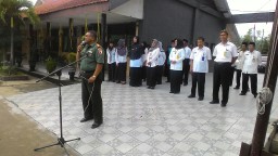 KOMANDAN KORAMIL 0816 / 12 PRAMBON KAPTEN INF SANUSI SILATUROHMI KE SEKOLAH SMPN I PRAMBON MENINDAK LANJUTI RENCANA WAWASAN KEBANGSAAN YG ADA DI WILAYAH KEC.PRAMBON