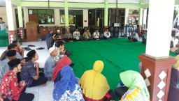 Pelda A Rofiq Kurniawan Hadiri Pengajian di Pendopo Kec.Krembung