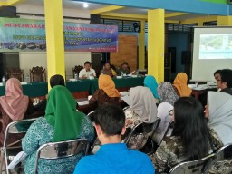 DANRAMIL 0816/16 WARU HADIRI MUSRENBANG KECAMATAN WARU DI PENDOPO KANTOR KECAMATAN WARU