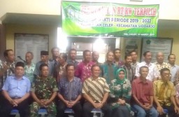 Babinsa Celep Koramil 01/Sidoarjo hadiri pelantikan RT dan RW periode 2019-2022.