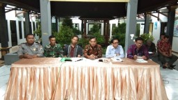 BABINSA 0816/03 BUDURAN DAMPINGI PELAKSANAAN LELANG/SEWA TANAH/SAWAH TKD DESA BANJARKEMANTREN