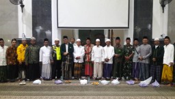 BABINSA KORAMIL 0816/16 WARU HADIRI PENGAJIAN DALAM RANGKA HARLAH NU DI MASJID AL ITTIHAD PULOSARI KUREKSARI WARU SIDOARJO