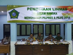 BABINSA KORAMIL 0816/15 SUKODONO &amp; PEMDES JUMPUTREJO MEMBERIKAN PEMBEKALAN KESIAPAN LINMAS DESA DALAM PENGAMANAN PILEG &amp; PILPRES 2019