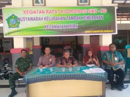 Babinsa Koramil 0816/09 Krian Serma Mujito menghadiri rapat Bimbingan Teknis Bimtek Aplikasi Sistem Informasi Kesejahteraan Sosial-Next Generation SIKS-NG