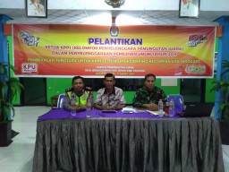 BABINSA PELTU PUGUH SANTOSO S. Pdi MENGHADIRI PELANTIKAN KPPS DESA JERUK GAMPING KECAMATAN KRIAN
