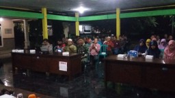 Pelantikan KPPS Desa Sidomojo Kec. Krian Kab. Sidoarjo dihadiri oleh Babinsa Serka Sukaeri Koramil 0816/09 Krian.