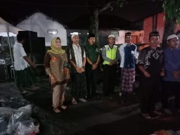 BABINSA DESA JIMBARAN WETAN KORAMIL 0816/13 WONAYU SERTU JUMARNO MENGHADIRI PERINGATAN ISRAMIRAJ NABI MUHAMMAD SAW