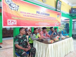 Pelantikan KPPS Desa Watugolong Kec. Krian Kab. Sidoarjo dihadiri oleh Babinsa Pelda Aidy Suryo Widodo Koramil 0816/09 Krian.